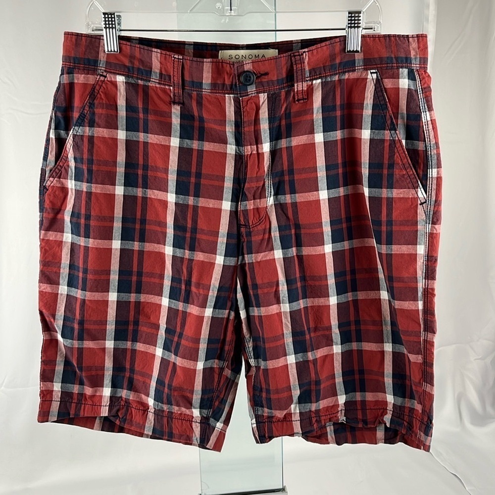 Sonoma Men’s Red Navy White Plaid Flat Front Shorts Size 36